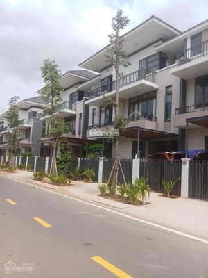 The corner for rent! The lavila ant an Asian villa - area: 6 meters x 17.6 meters