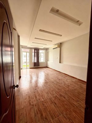 Rent a house for 1 5 bedrooms for 15 million.
