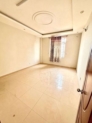 Rent a house for 1 5 bedrooms for 15 million.