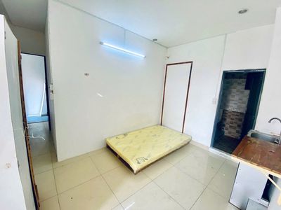 The basic interior studio, with its own balcony, is near the University of umt.