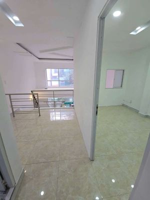 House 64015 m plus floating near full border New Fun - 4 bedroom 2 toilet - car come in