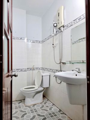 Gò Vấp Rent. Two bedrooms. Two Zqz170rd Street toilets.