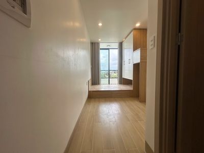 Rent us a new room 100%, balcony, window. Near tdtu, rmit, pmh District 7