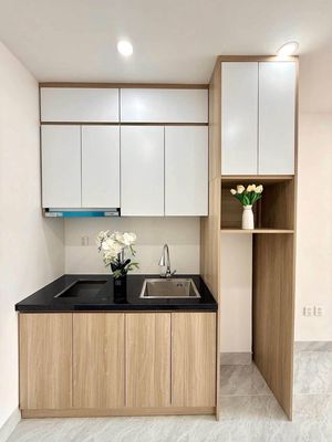 Rent us a new room 100%, balcony, window. Near tdtu, rmit, pmh District 7