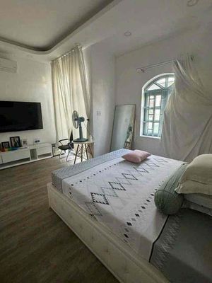 Rent a two-story Long Trường two-room bathrooms in right away.