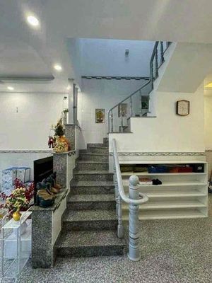 Rent a two-story Long Trường two-room bathrooms in right away.