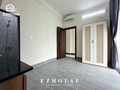 1 million deposits -- newly built house, 10 ps elevators.