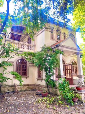Rent a villa 1,000 M2 fun furniture at 12 million.