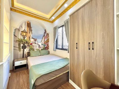 In one bedroom, one room, 70 meters, a Phan Đình Phùng balcony, 717 15, Phú Nhuận