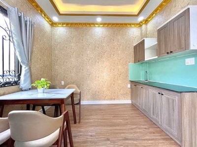 In one bedroom, one room, 70 meters, a Phan Đình Phùng balcony, 717 15, Phú Nhuận
