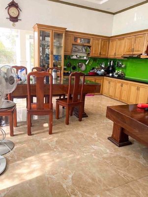 Rent three bedrooms. Knuc VinCom.