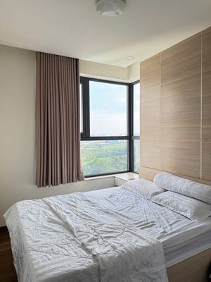 Rent a 1.20-pound bedroom full of Dlusso County 2.
