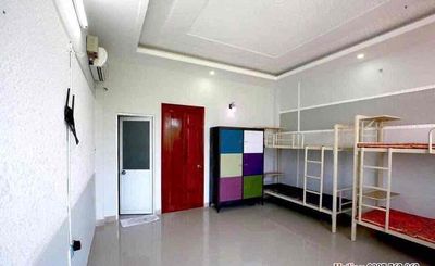 Rent the room super wide