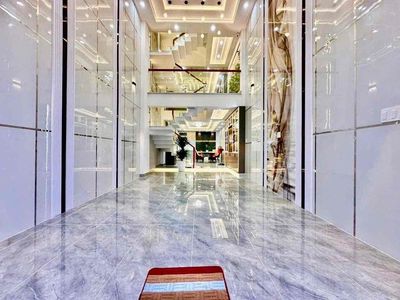 Rent 4 x24 Thạnh Lộc. It's a piece of furniture. It's worth 16 million.