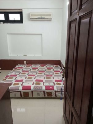 rented a student room near college.