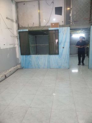 8 meters Cộng Hòa-713 area: 5 x8 ground One guard 2 bedroom one bathroom