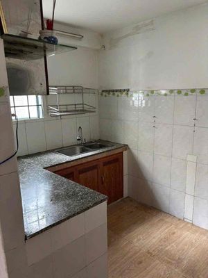 Rent 4 x 10, stay -kd, 2 bedrooms