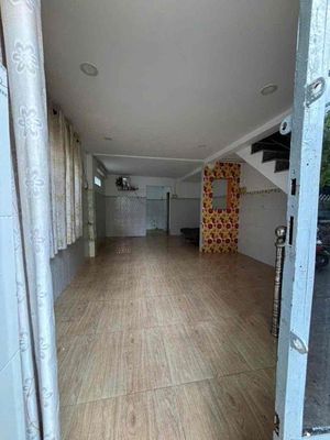 Rent 4 x 10, stay -kd, 2 bedrooms