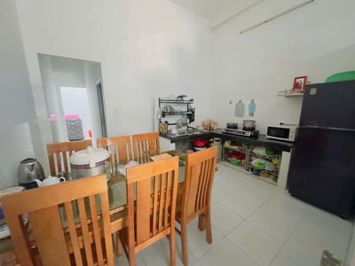 renting the Y house a full interior