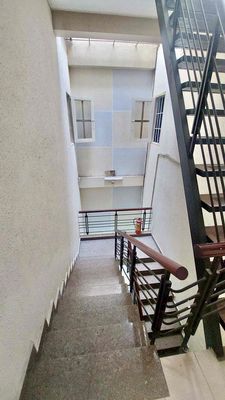 Rent a cheap motel-- số 9 Zqz Street, near the 8th District Station.