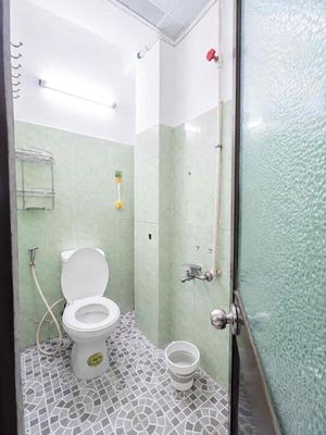 Rent a 3 million-dollar hotel-- Hoàng Ngân, 1894 16, District 8