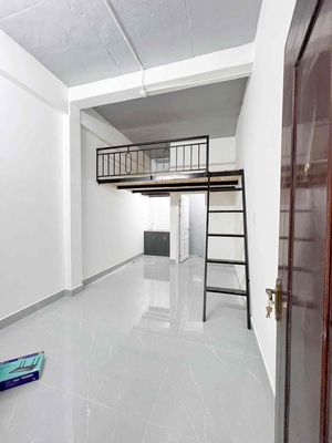 2 is 3.2 million per room. Very wide at Hà Huy Giáp.
