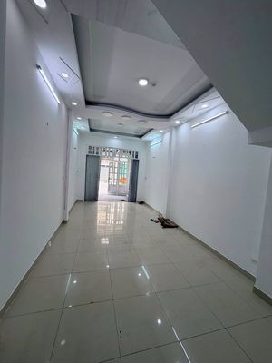 Rent a cash house in the area of Lea – Tân Phú: 4 x18 meters, 3rd floor new