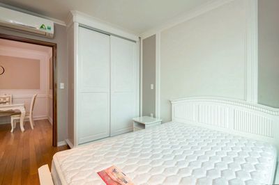 Fuck. Q.U.Y.P.N. renting luxry County 3-- 2 full interior bedroom - 29 million.