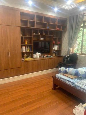Rent one kdd right across the kaen mall 6 x 20 - 4 - 7 - 8 bedroom 8 - 42 million