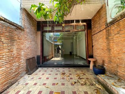 Thảo Điền, District 2 (5 x20 m) - 4 stories. It's 45 million a month.