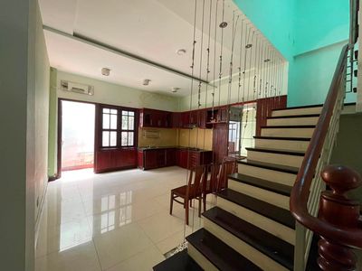 Thảo Điền, District 2 (5 x20 m) - 4 stories. It's 45 million a month.