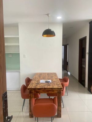 Rent three bedrooms western catatal. 15 million a month of home like this, right there