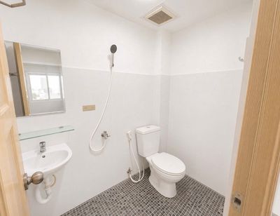 It's awesome! large room - interior - free time