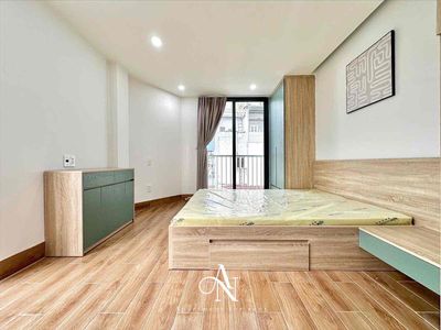 apartment 1 bedroom 2 balcony full-intracted elevator near Phan Xích Long