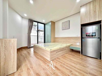 apartment 1 bedroom 2 balcony full-intracted elevator near Phan Xích Long