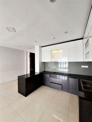 3 bedrooms - 20 million a month - Botanica Premier - a cool high floor
