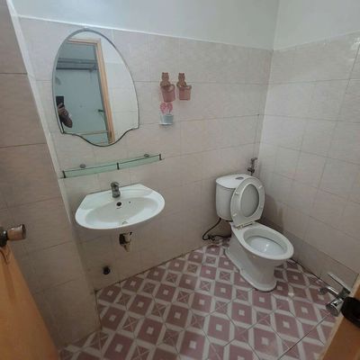Two bedrooms, two bathrooms, nine million. Bình Thạnh