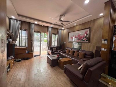 The owner sent the Mega Village house full of interiors for 15 million dollars.