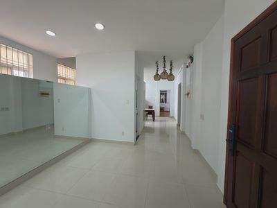 Renting the entire 107 M2 Pasteur car alley, 3rd District - pet