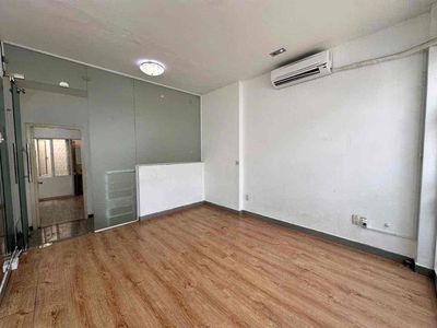 To rent Hoàng Hoa Thám, Bình Thạnh - counter-front - 4 M x 18 M
