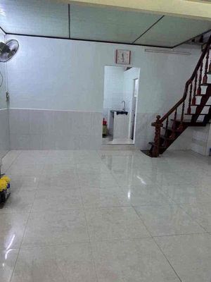 We'll rent a ground-one floor, we'll have a nice place on the hard road, Tân Bình