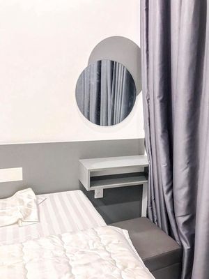 4 Kingston, 2 7th floor bedrooms from 18 million, In the Real-False Faith