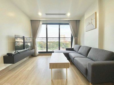 High School Services apartment, full Nthx.