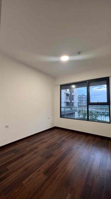 Rent a Mizuki Park garden. Two bedrooms. Two toilets. It's 12 million.