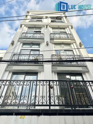 Large balcony studio right etown Cộng Hoà - Tân Bình