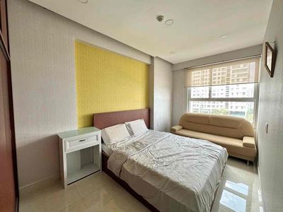 Rent the Orchard Parkview apartment 3 bedrooms 2 105 meters near the park