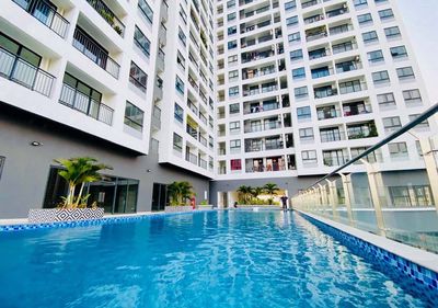 Rent the apartment for two bedrooms, two toilets for 11 million in Chung cư Goldora Plaza.
