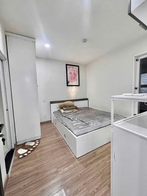 Ruby building, Nguyễn Sỹ Sách, tb: Eight million, one bedroom, full interior, near the airport.