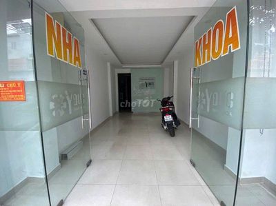 We're renting a three-inch district of 3 areas, 4 x 21 meters, 8 m below 2 floors, 45 million.