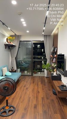 Rent the corner of 80 meters. Two bedrooms. Two toilets.